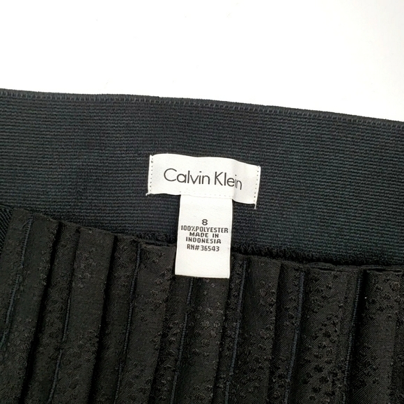 CALVIN Klein Black Pull-on Skirt w/ Pockets - Picture 4 of 5